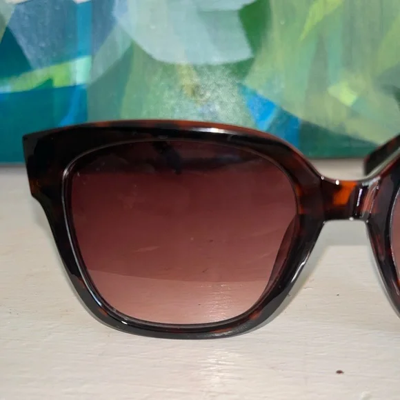 Celine sunglasses model 88915 flawless condition! Celine CL4055IN 01B Sunglasses - US main image 3